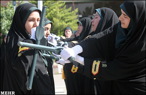 [Police Women In Iran (5).jpg]