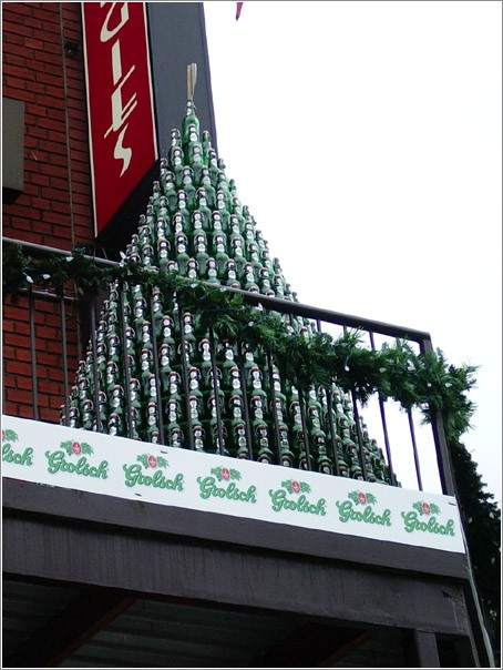 [funny-creative-christmas-tree (14).jpg]