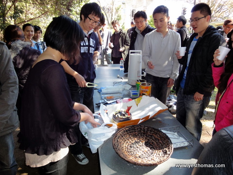 這天的Cafe & Cake聚會剛好有人生日，順便切蛋糕幫壽星慶生。