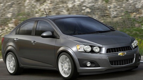 [12.Chevrolet Aveo Sedan[3].jpg]