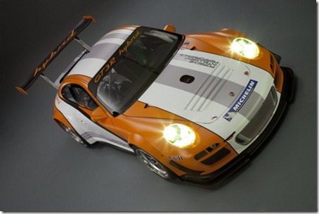 2011-Porsche-911-GT3-R-Hybrid-Front-Angle-Top