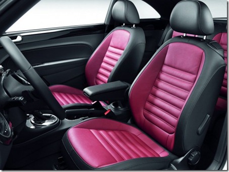 2012-Volkswagen-Beetle-Seating