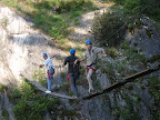 La passerelle, plus facile que le pont de singe.