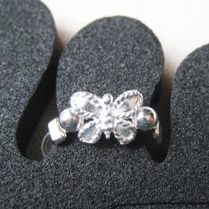 rings on toes