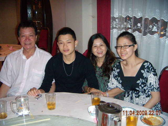 [DSCN27571.jpg]