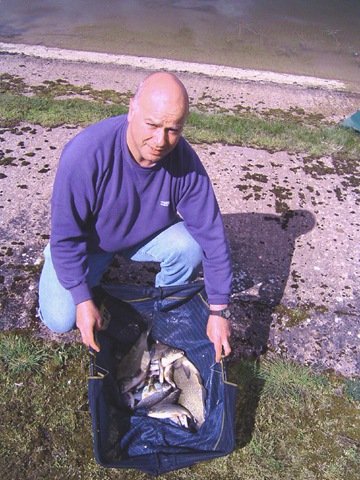 [snitterfield reservoir 25 april 2009 010[2].jpg]