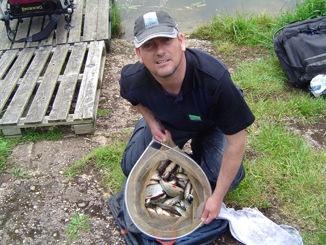 [snitterfield 23 5 09 21lb of silvers 003[2].jpg]