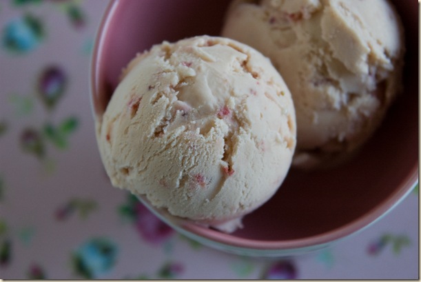 strawberry ice cream 3