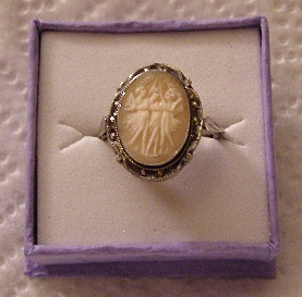 [3GracesRing[3].jpg]