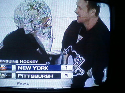 http://lh5.ggpht.com/_fw7iF68JR8k/S3QBn6ExCYI/AAAAAAAAuZk/CRa-4jf9TBQ/Fleury%20Beej%20WOOOOOOOOOOO.jpg