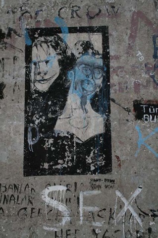[amasra-streetart-03[8].jpg]