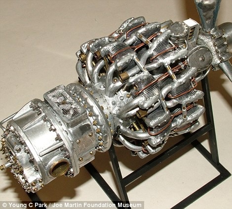 [article-1237180-07A687C0000005DC-727_470x423[2].jpg]