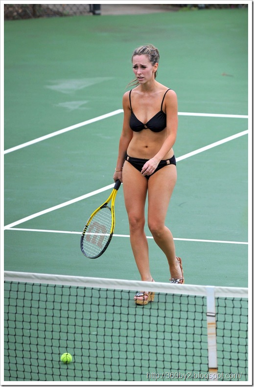 Jennifer Love Hewitt Playing Tennis
