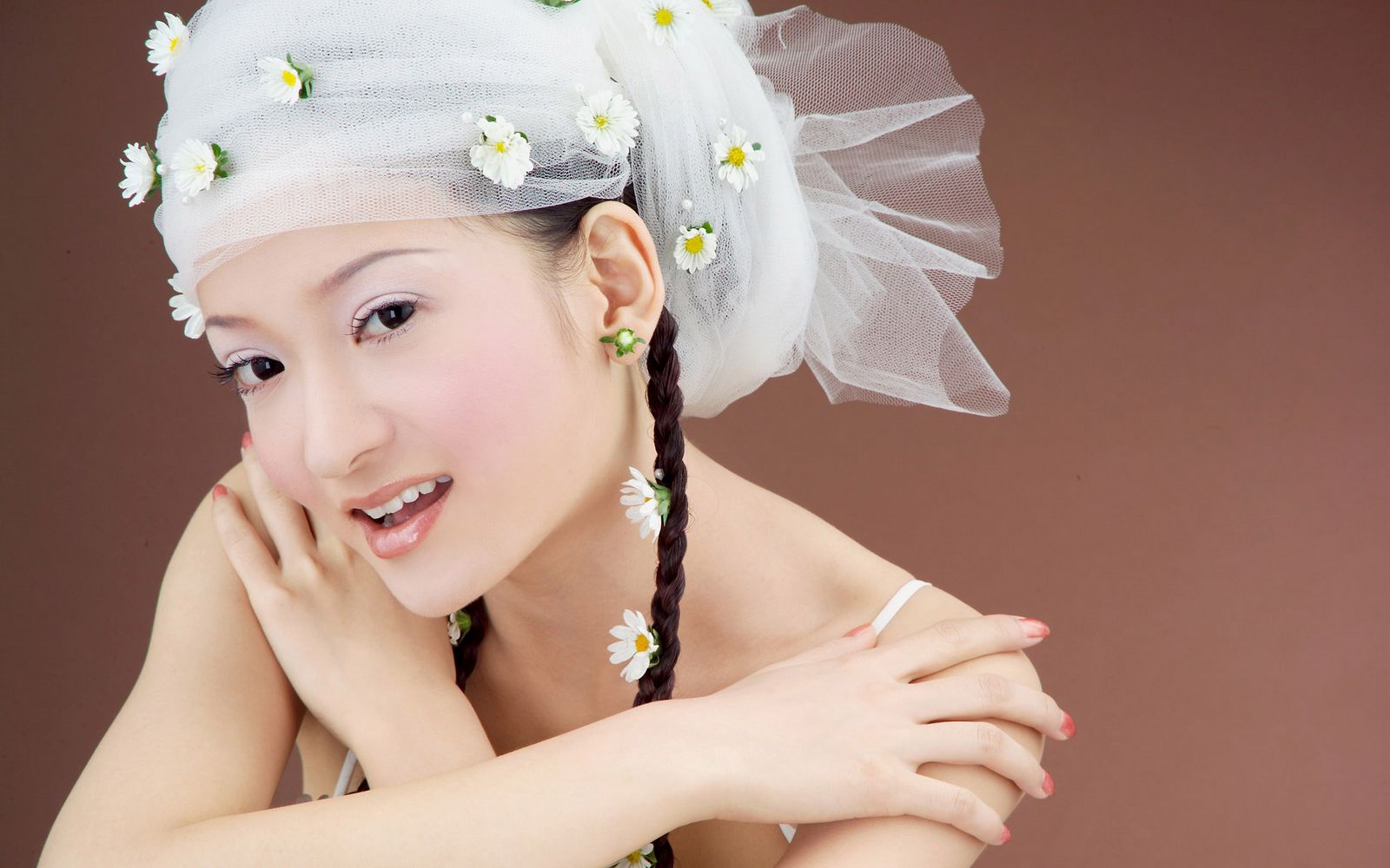 [Beautiful-Asian-Girls-Wallpapers.jpg]