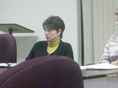 Board Member Stephanie Ellingson at the 1/6/10 meeting. (KCII NEWS)