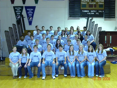 1st row-Marcia Kilgard, Kylie Miller, Drew Powell, Lincoln Schrock, Brian Miller, Kara Ropp, Anndra Ropp, Hannah Yoder, Nicole Hershberger<br />
2nd- Jason Litwiller, Lukas Yoder, Tamari Tsverikmazashvili, Levi Schrock, Paden Finnegan, Jesse Shetler.<br />
3rd row- Jahmil Scott, Nikhil Thacker, Randy Ropp, Cameron Gingerich, Cody Miller, Quinlan Schrock, Ben Libby, Mo Brenneman<br />
4th row- Kyle Miller, Harlan Gingerich, Nathan Stoddard, Ainsley Miller, Megan Martens, Carly Unruh, Meredith Schrock, Whitney Gibb<br />
5th - David Yoder, Will Dehognes, Jarron Stutzman, Joel Shetler, Elana Gingerich, Marija Toplavic, Enxhi Lami, Ulbossyn Saktaganova </p>
<p>not pictured, Brock Brenneman, Jackson Brokaw, Marshall Schrock