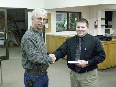 Washington Tree Beautification Committee Member Rick Wagenknecht (left) presents KCII's Adam Welker with his organization's Volunteer of the Year Award at the 3/3/10 City Council meeting Washington Tree Beautification Committee Member Rick Wagenknecht (left) presents KCII's Adam Welker with his organization's Volunteer of the Year Award at the 3/3/10 City Council meeting