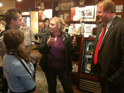 Governor Chet Culver Met With Employees And Area Residents In Cafe Dodici And Other Washington Businesses.<br />
(KCII's Chance Dorland)