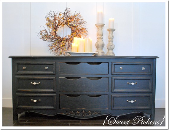 black dresser and teal dresser 009