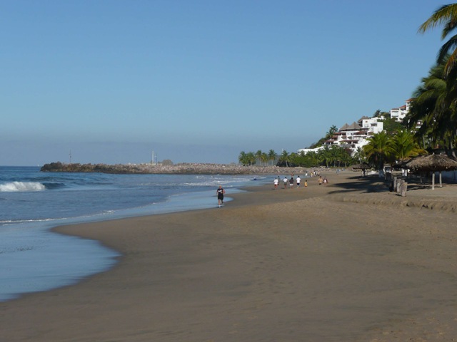 [Ixtapa Beach 2[3].jpg]