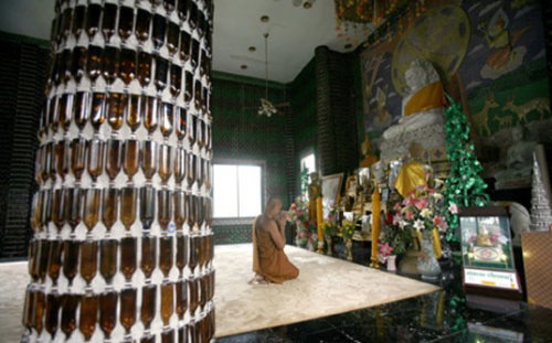 [Bottle-Temple-in-Thailand-7[5].jpg]