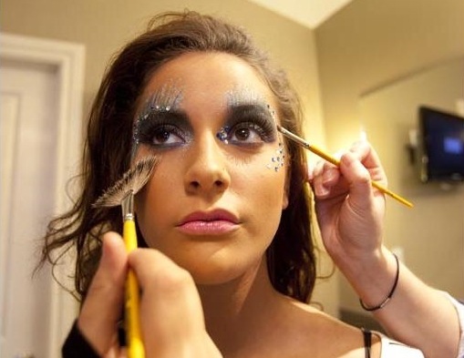 [MAKEUP[5].jpg]