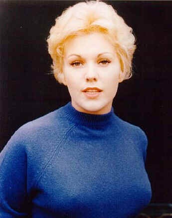 [Kim_Novak__1[5].jpg]