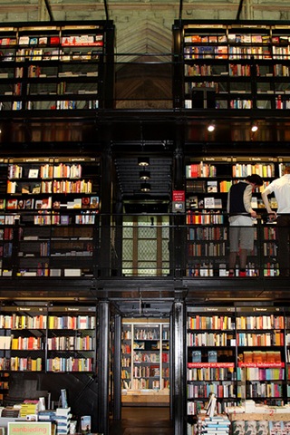 [selexyzbookstoremaastrib[5].jpg]
