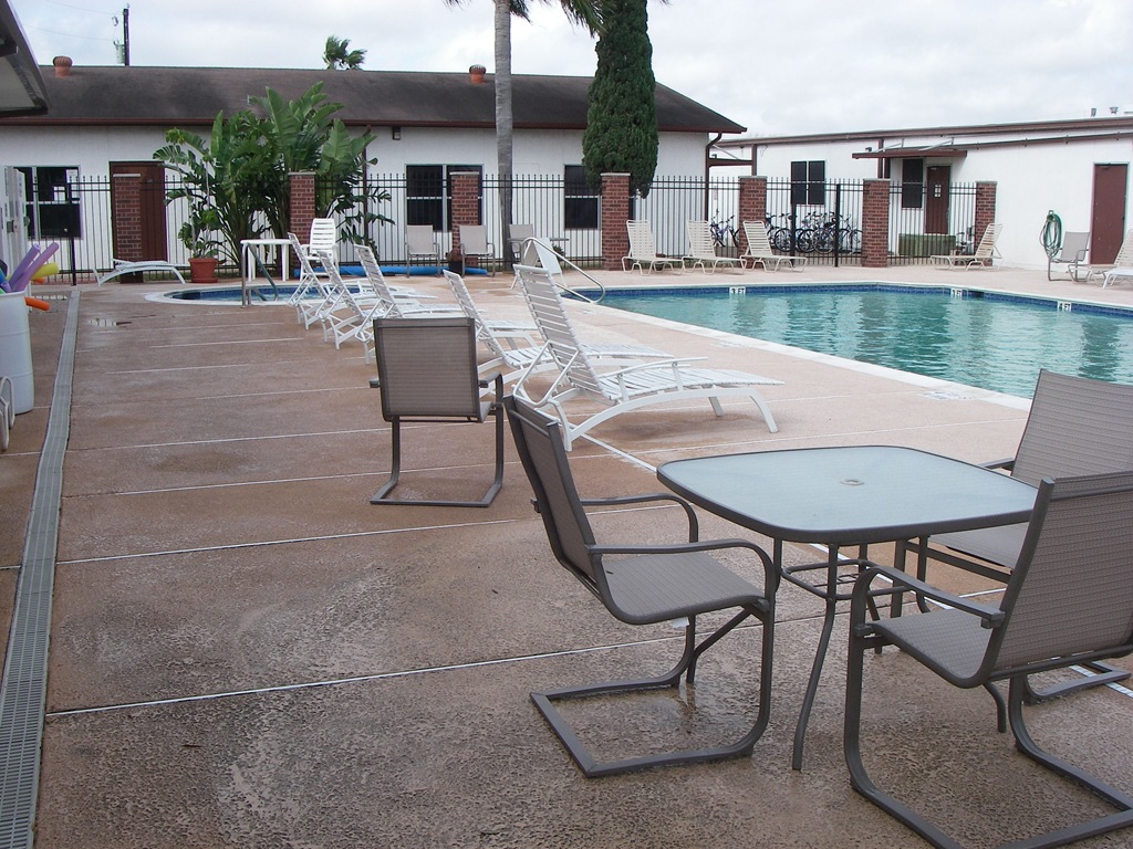 [Pine to Palm Resort Park, Jan 08 010[4].jpg]