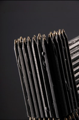 500 lápices de IKEA = una silla Pencil Chair by Judith Delleman Close up 500 lápices de IKEA = una silla