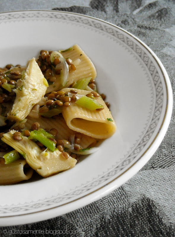 Paccheri con lenticchie, carciofi e sedano