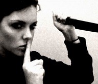 [knifewoman-207a4a4df8e57df9ac1c544c[1][6].jpg]