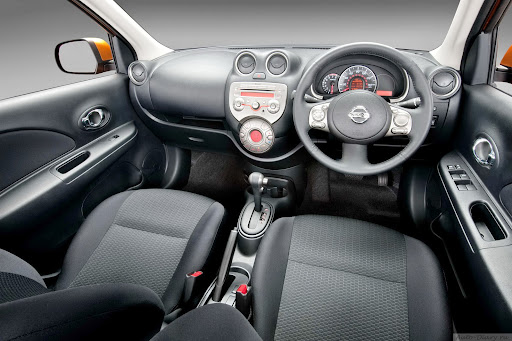 auto-diary.ru-Nissan-Micra-2010-13.jpg