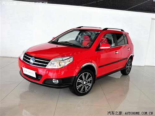 Geely-MK-Cross-3.jpg