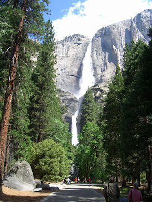 Yosemite Falls Walk