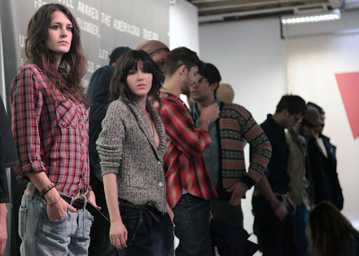 Press%2BPreview%2BLevi%2BFall%2B2010%2BMen%2BWomen%2BCollection%2Bix Y1LJzbQWl Levis Fall 2010 Mens, Womens Collection