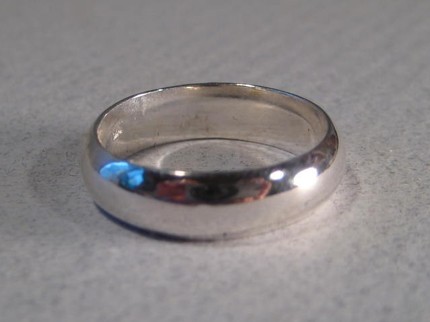 il 430xN.133909193 Ring: An accessory for a modern man