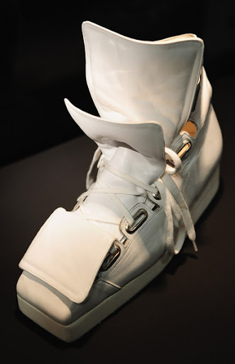 Vivienne%2BWestwood%2BShoes%2BExhibition%2B1973%2B2010%2Bg7tGvICbO  l Shoes 1973 2010 Exhibition