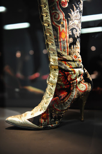 Vivienne%2BWestwood%2BShoes%2BExhibition%2B1973%2B2010%2BebfiE5NnWAkl Shoes 1973 2010 Exhibition