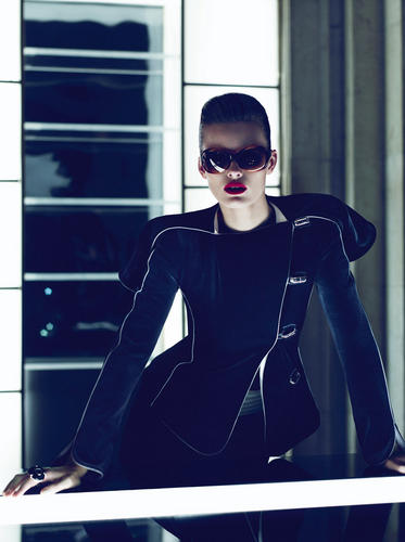 giorgioarmanicampaign11 Giorgio Armani Fall 2010 Ad Campaign