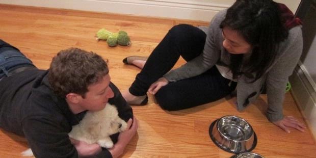 [Mark-Zuckerberg-Priscilla-Chan-and-Beast-dog-photos[3].jpg]