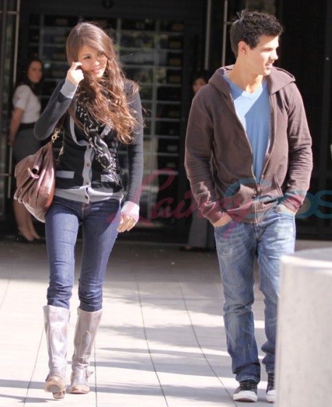 %Lady Gaga Justin Bieber Taylor Lautner y Victoria Justice: Cita y Paseo!