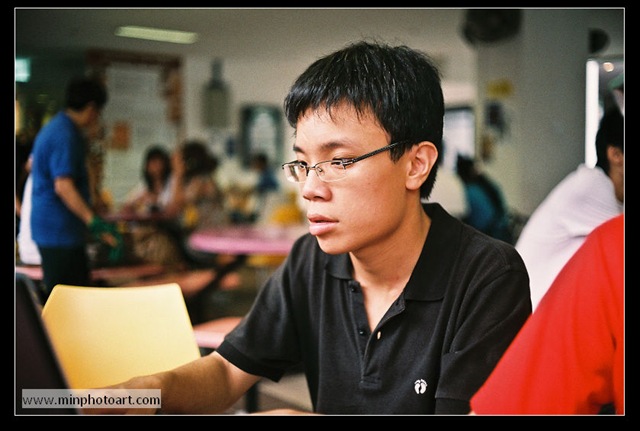 [F1000007[2].jpg]