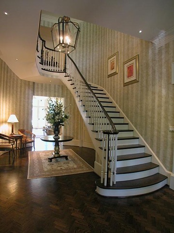 [foyer1_500[6].jpg]