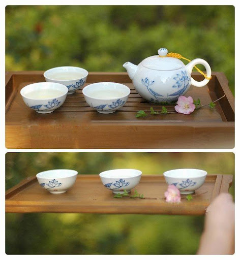 Loving lotus flower Chinese teapot: a great table display