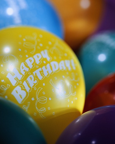 [birthdayballoons[14].jpg]