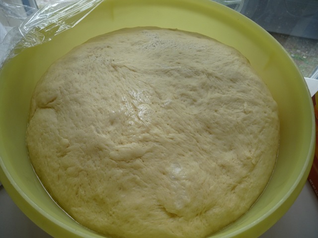 [risen dough[3].jpg]