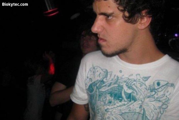 [cuidado a quien besas y tocas - www.Biokytec.com - bye-4[10].jpg]