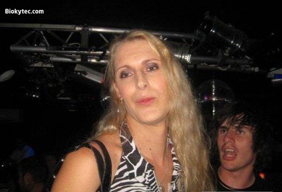 cuidado a quien besas y tocas - www.Biokytec.com - bye-6