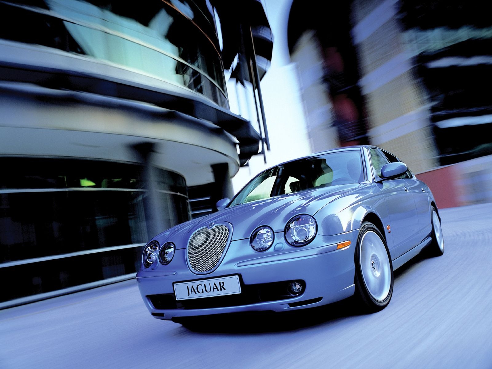 [wallpapers de carros caros - www.Biokytec.com - chido-16[2].jpg]